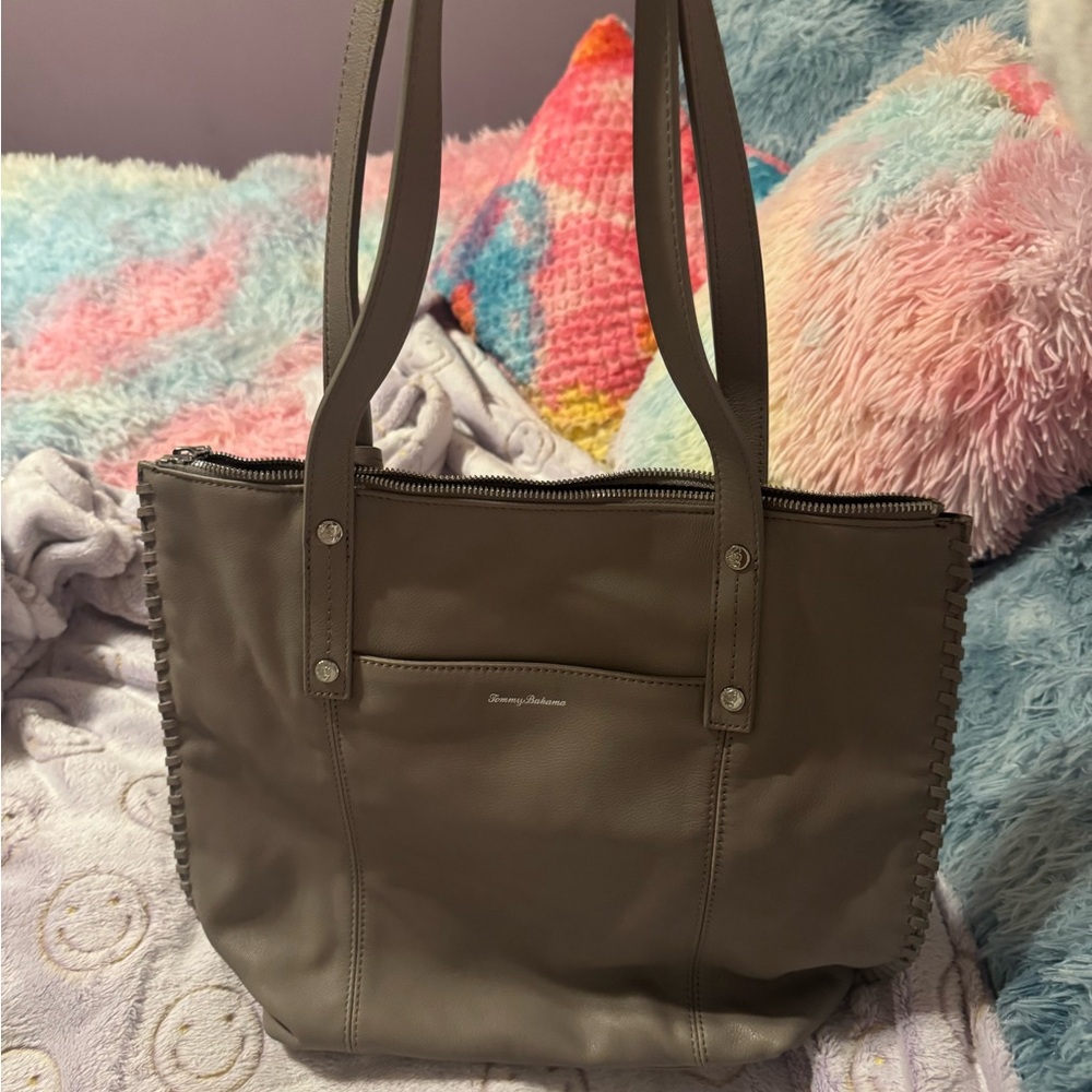 Gray Tommy Bahama purse NEW - Picture 6 of 7
